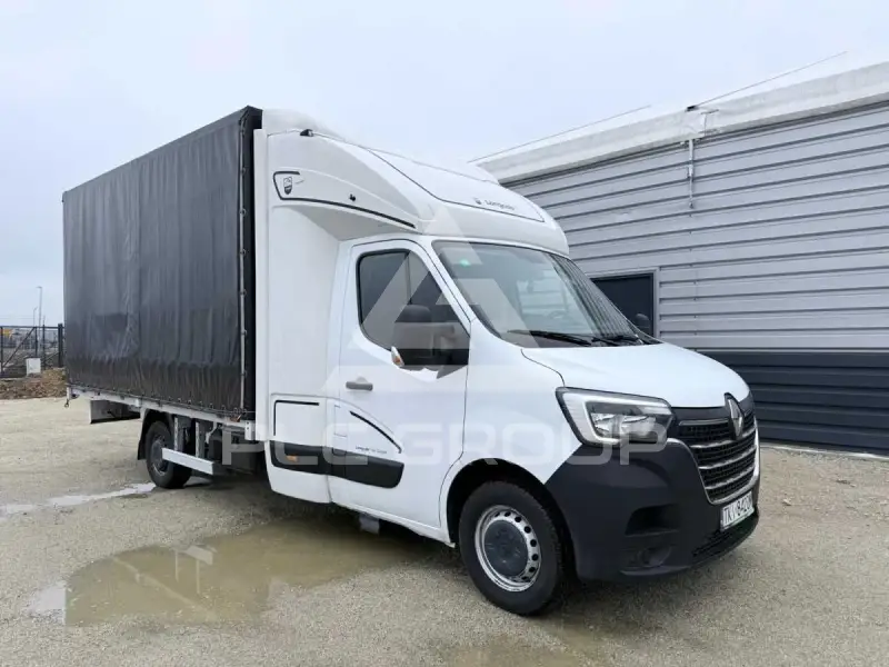 2021 Renault Master
