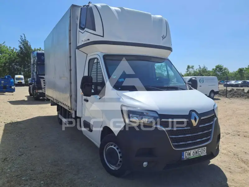 2021 Renault Master