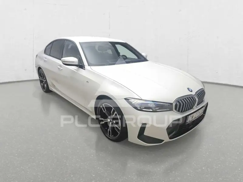 2022 BMW 320