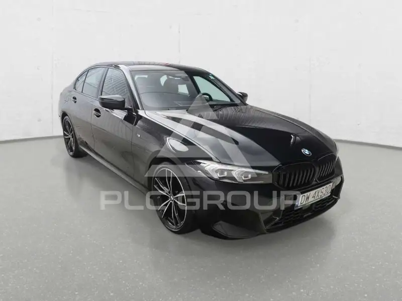 2023 BMW 320