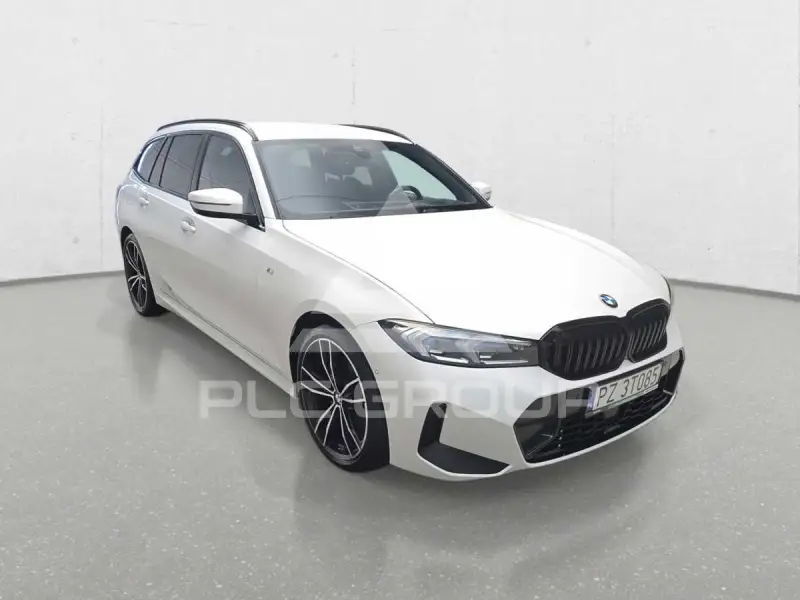 2023 BMW 320