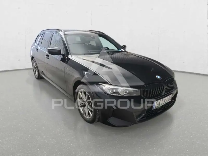 2023 BMW 320