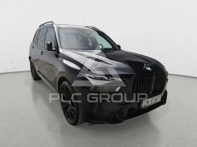 2023 BMW X7