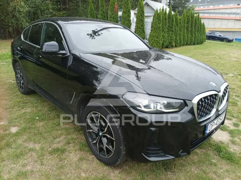 2023 BMW X4