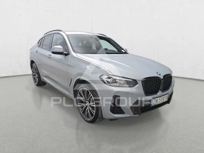 2023 BMW X4