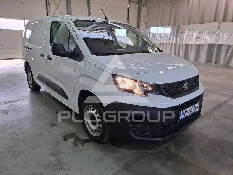 2023 Peugeot Partner