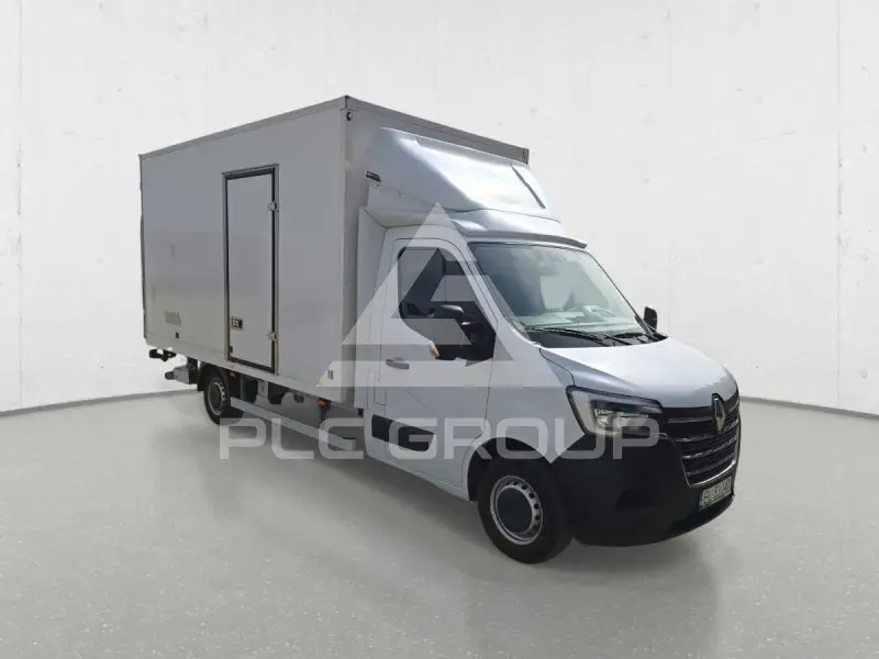 2023 Renault Master