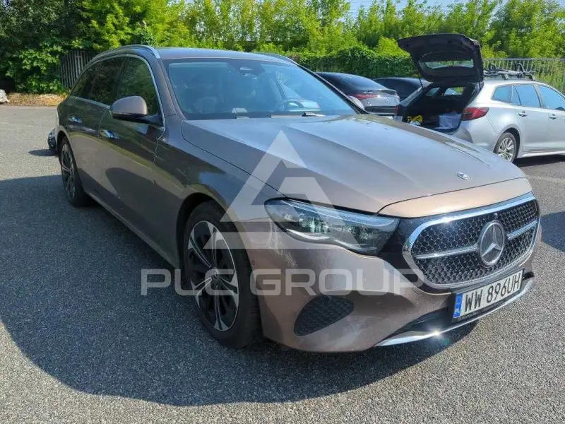 2025 Mercedes Benz E 300