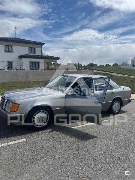 1990 Mercedes Benz 260
