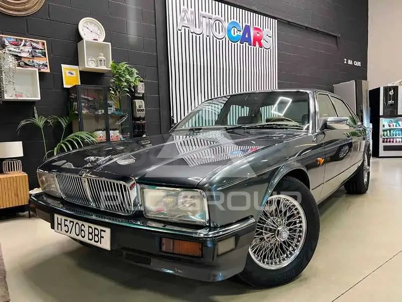 1991 Jaguar XJ