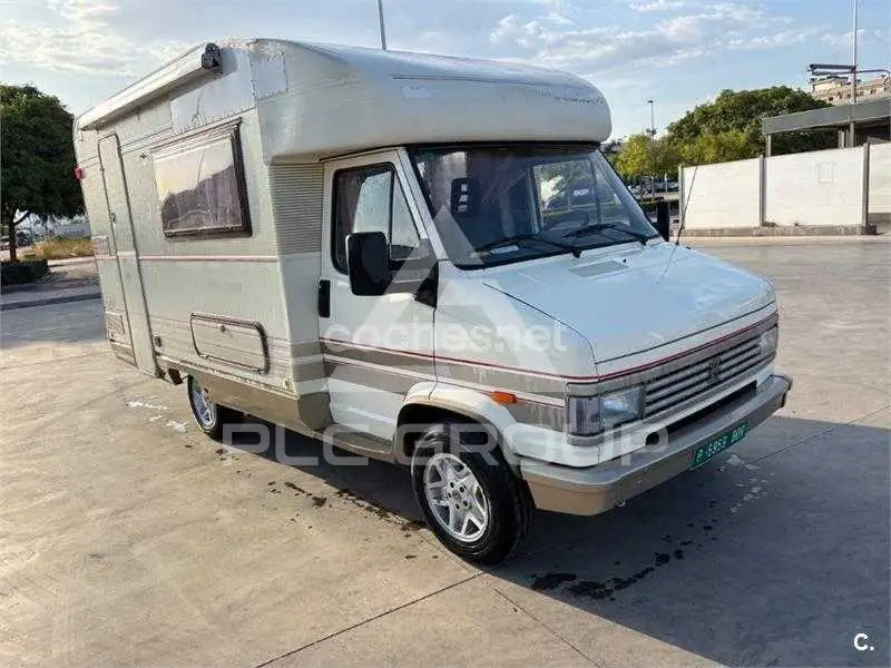 1992 Peugeot J5