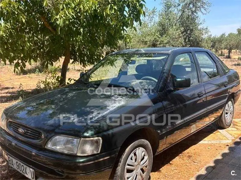 1992 Ford ESCORT