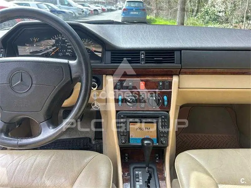 1993 Mercedes Benz E 300