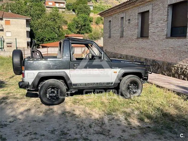 1993 Daihatsu Feroza