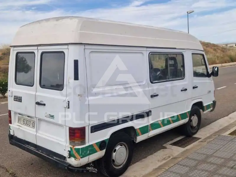 1994 Mercedes Benz MB100