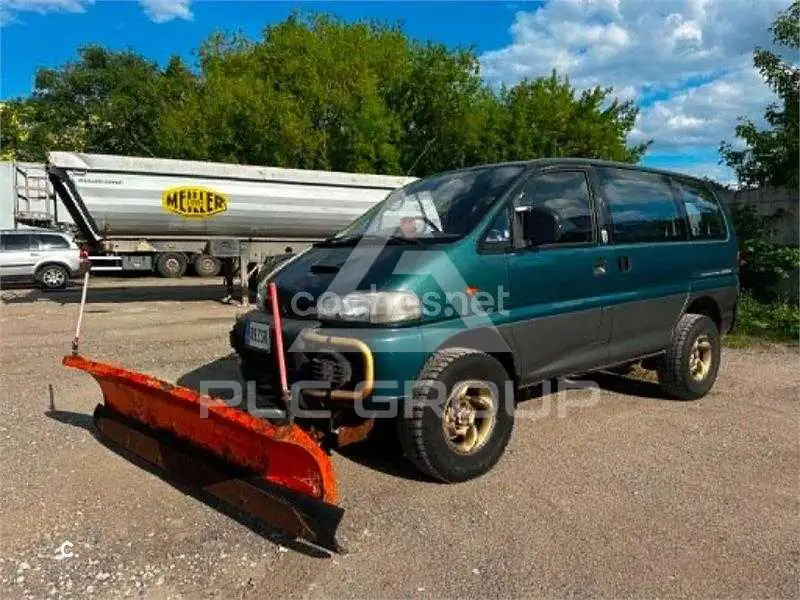 1995 Mitsubishi Delica