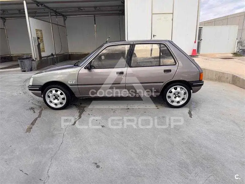 1995 Peugeot 205