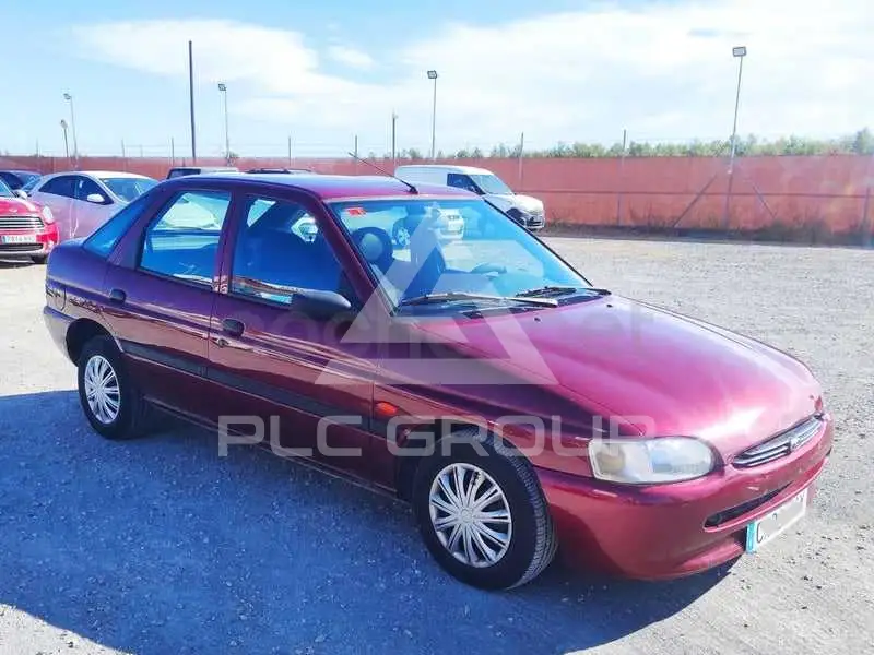 1996 Ford ESCORT
