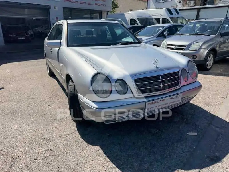 1997 Mercedes Benz E-Class