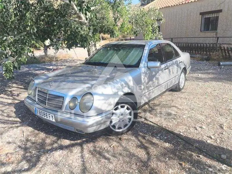 1998 Mercedes Benz E-Class
