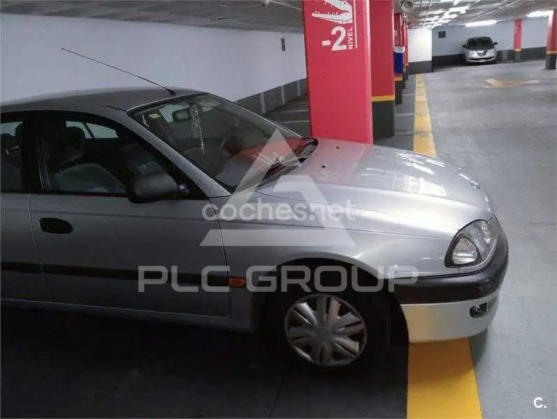 1998 Toyota Avensis