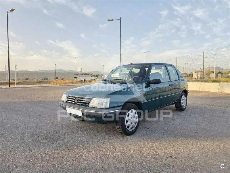 1998 Peugeot 205