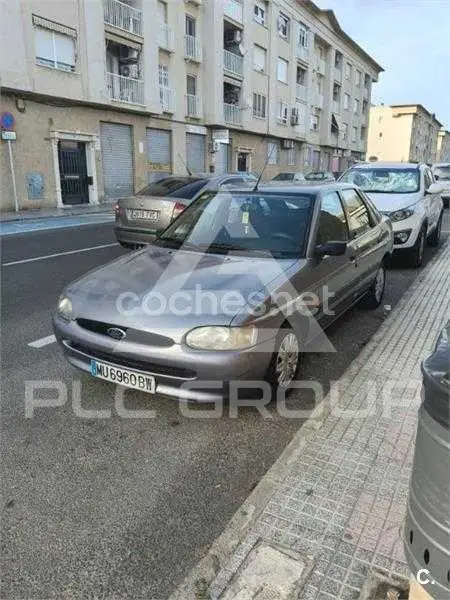 1998 Ford ESCORT