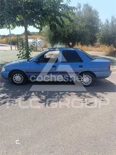 1998 Ford ESCORT