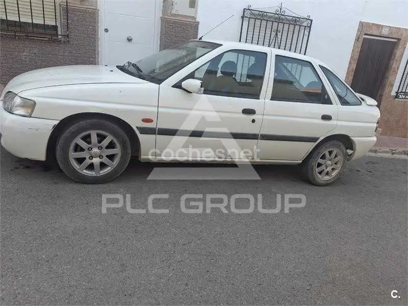 1998 Ford ESCORT