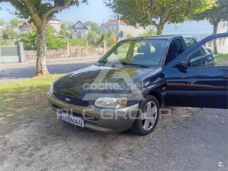 1998 Ford ESCORT