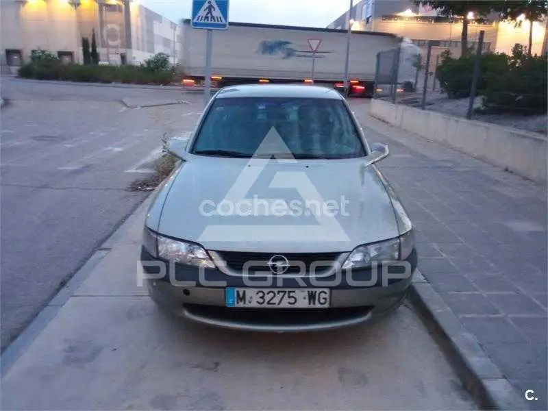 1998 Opel Vectra