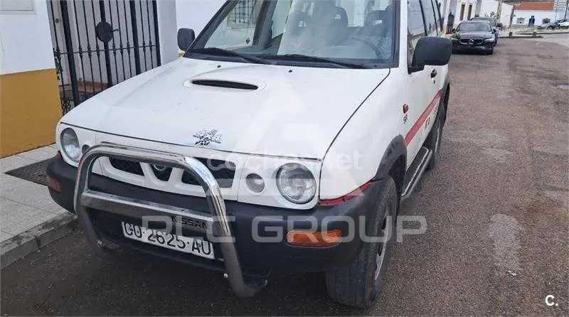 1999 Nissan Terrano