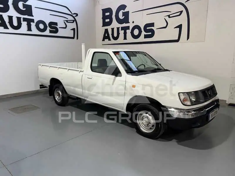 1999 Nissan Pickup