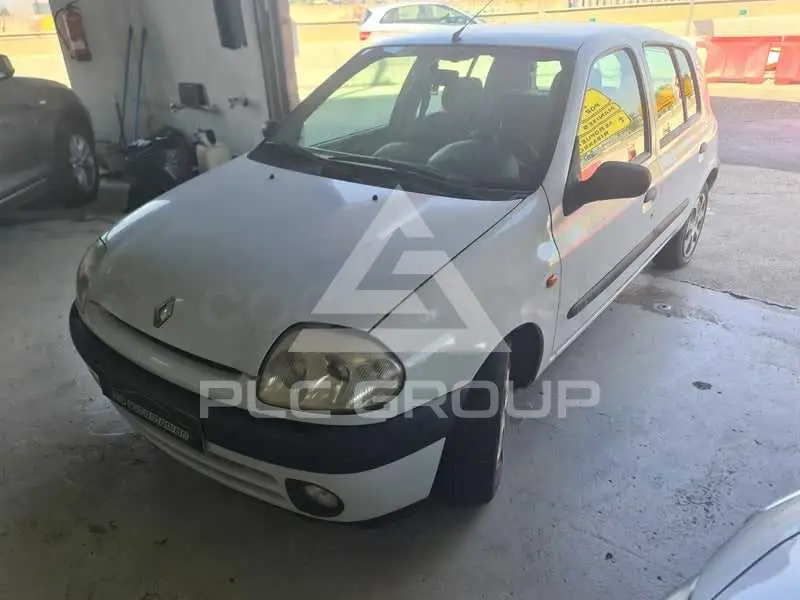 1999 Renault Clio