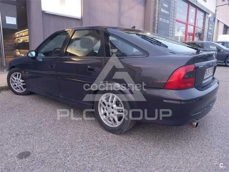 1999 Opel Vectra