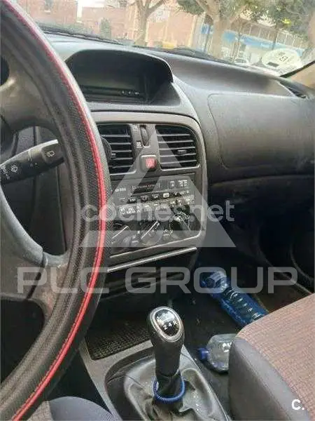 2000 Mitsubishi Carisma