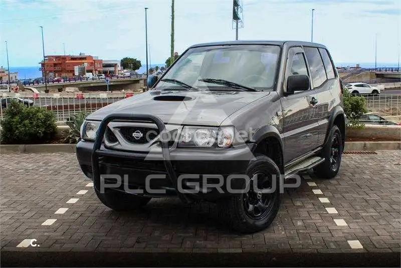 2000 Nissan Terrano