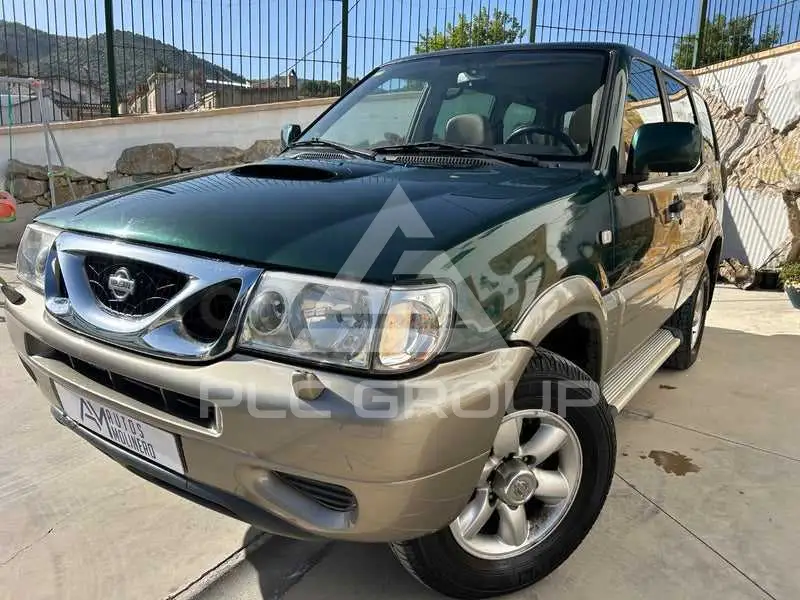 2000 Nissan Terrano