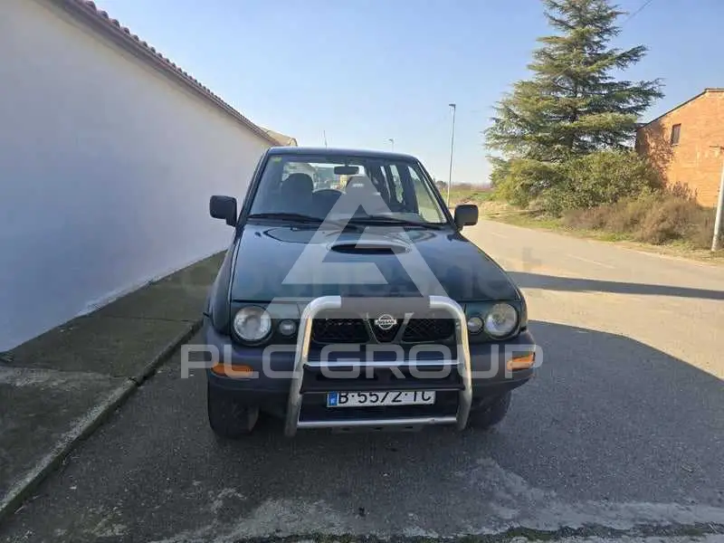 2000 Nissan Terrano
