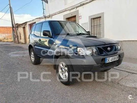 2000 Nissan Terrano