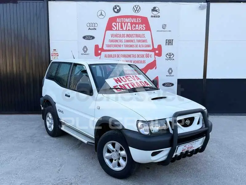 2000 Nissan Terrano