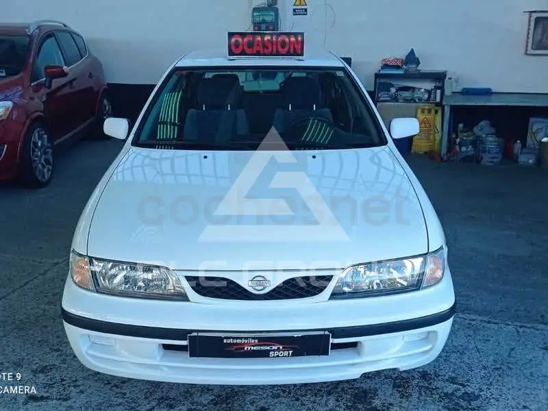 2000 Nissan ALMERA