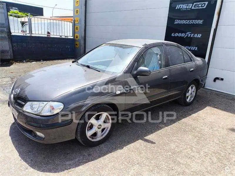 2000 Nissan ALMERA