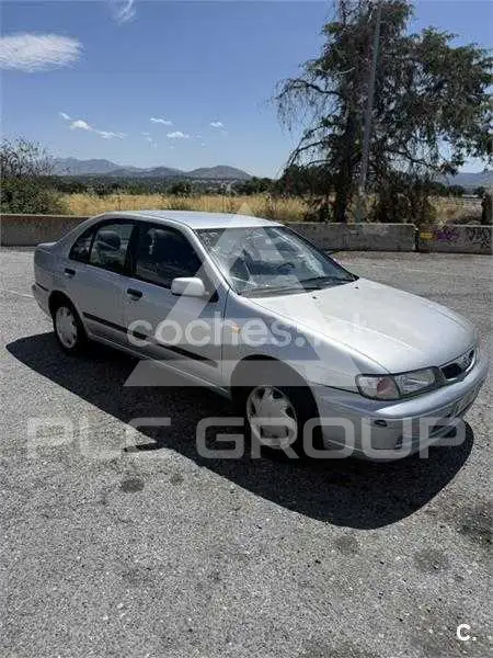 2000 Nissan ALMERA