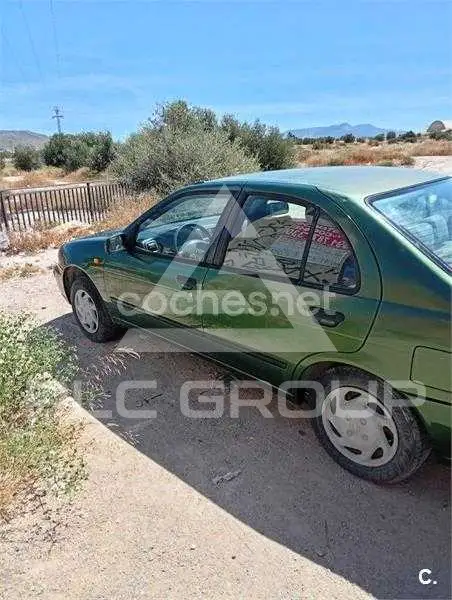 2000 Nissan ALMERA