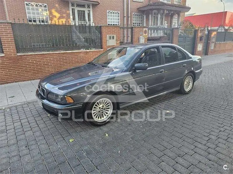 2000 BMW 5 series