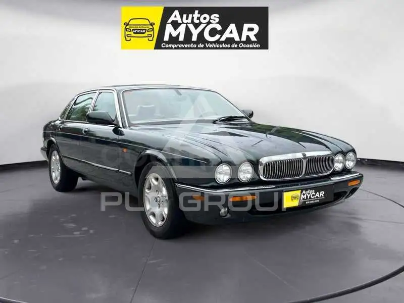 2000 Jaguar XJ