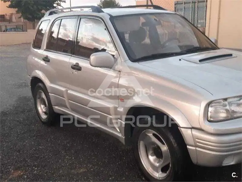 2000 Suzuki Grand Vitara