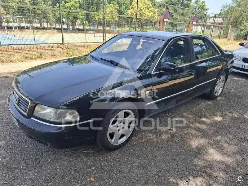 2000 Audi A8
