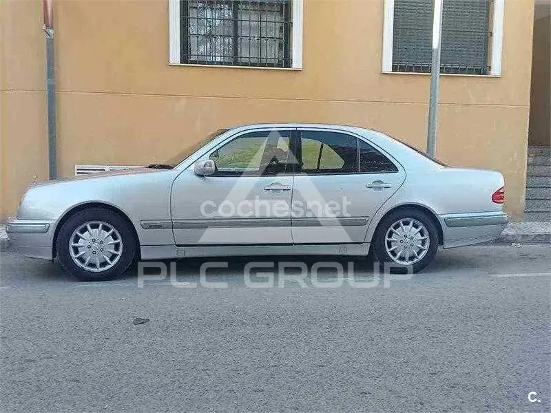 2000 Mercedes Benz E-Class